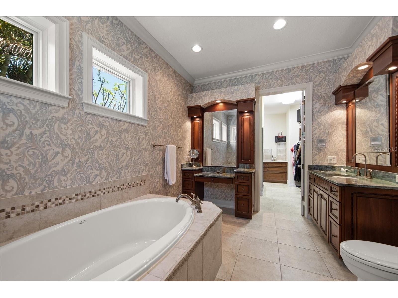 305 Eastleigh Drive Belleair FL 33756 TB8494828 image25