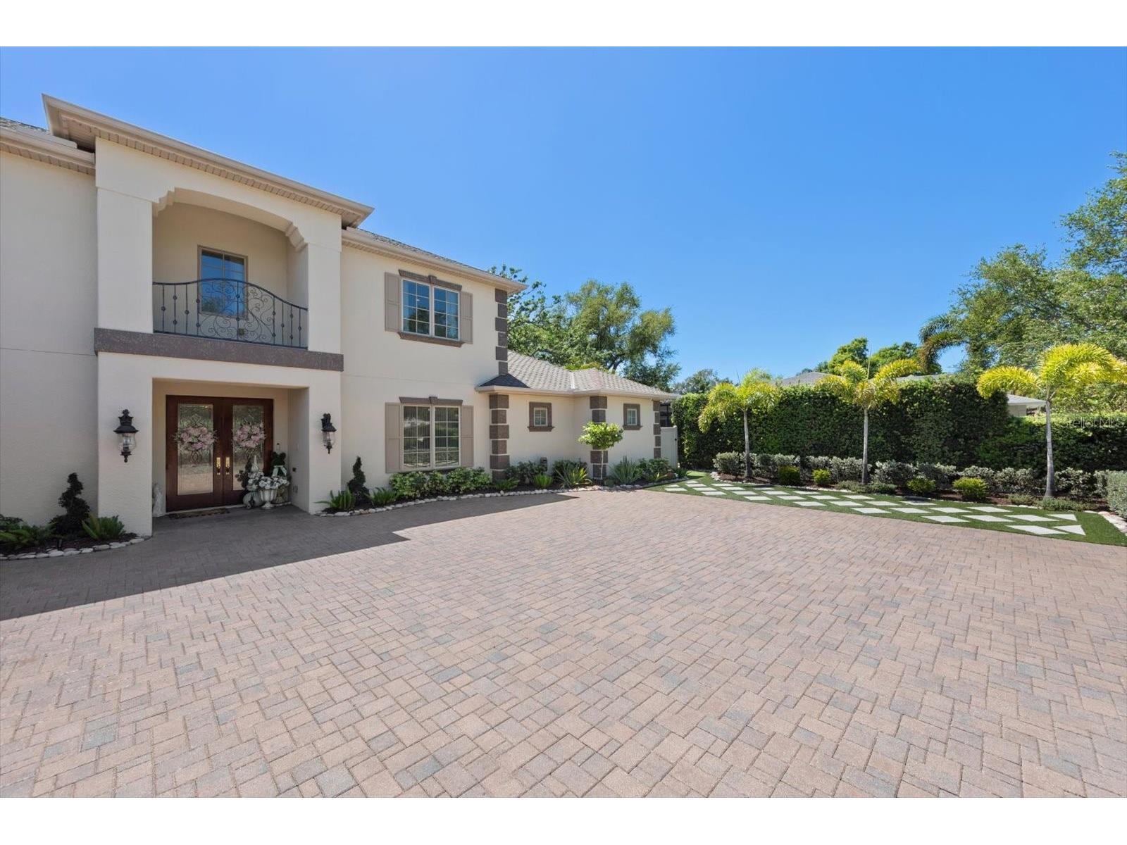 305 Eastleigh Drive Belleair FL 33756 TB8494828 image5