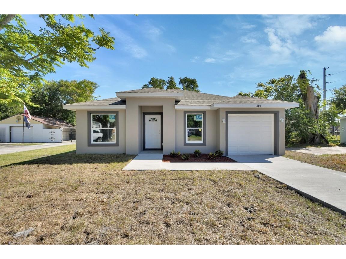 305 Fletcher Avenue Daytona Beach FL 32114 V4941673 image1