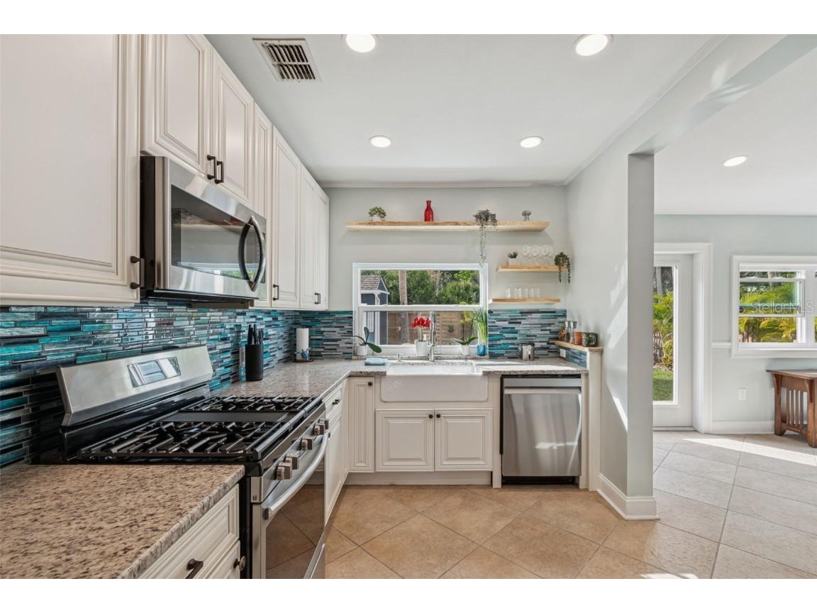 305 Grand Boulevard Tarpon Springs FL 34689 TB8461512 image25