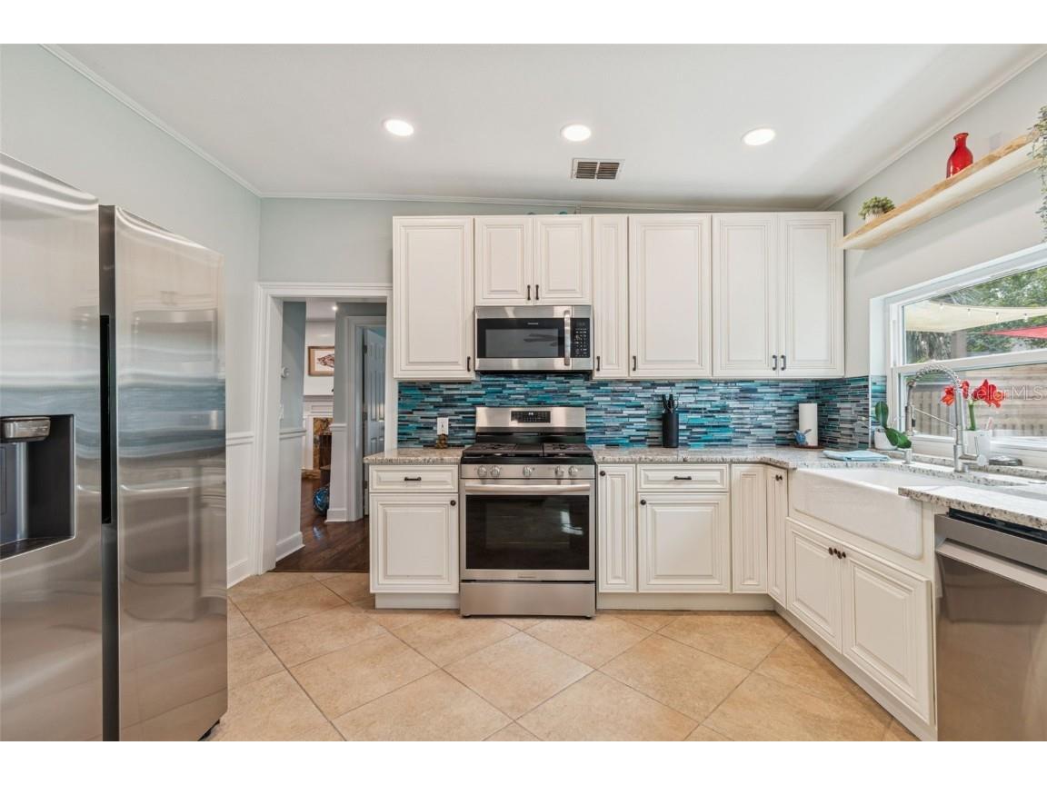 305 Grand Boulevard Tarpon Springs FL 34689 TB8461512 image27