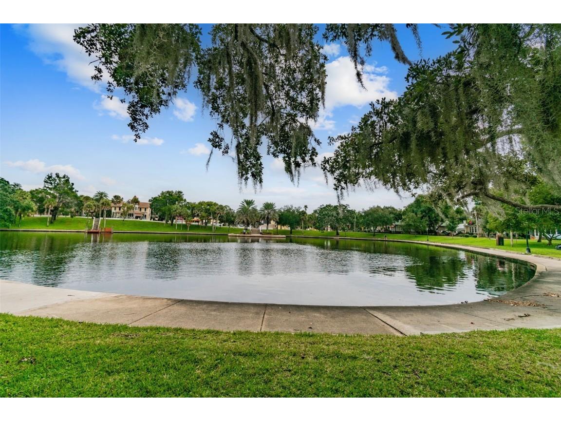 305 Grand Boulevard Tarpon Springs FL 34689 TB8461512 image55