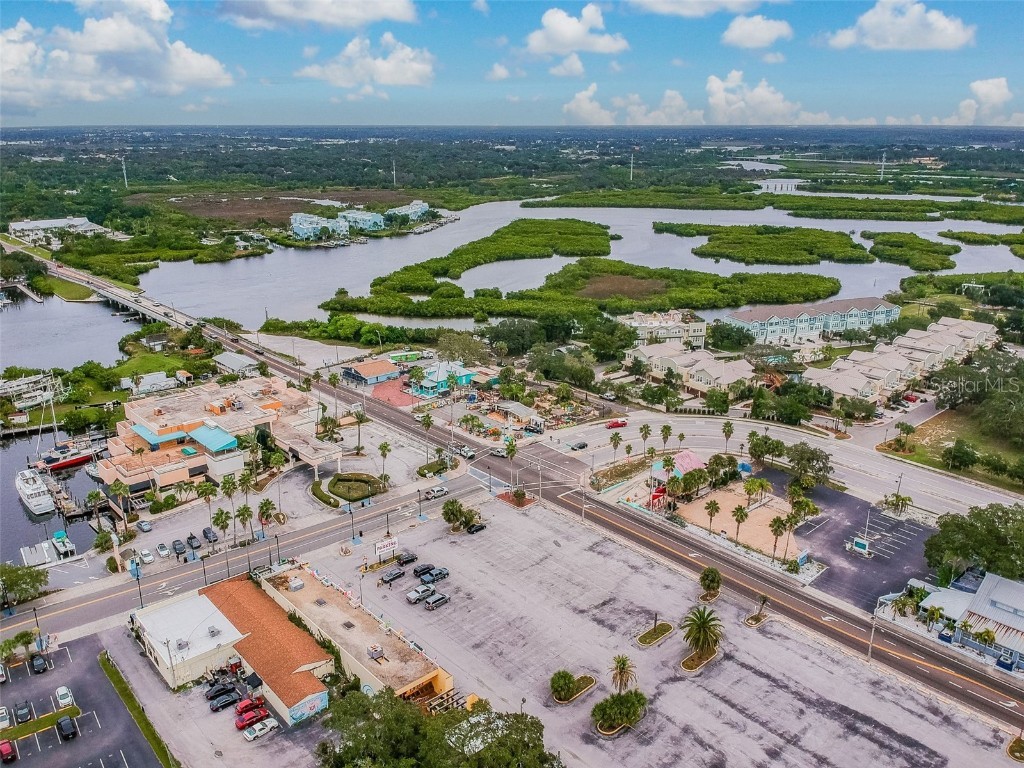 305 Grand Boulevard Tarpon Springs FL 34689 TB8461512 image60