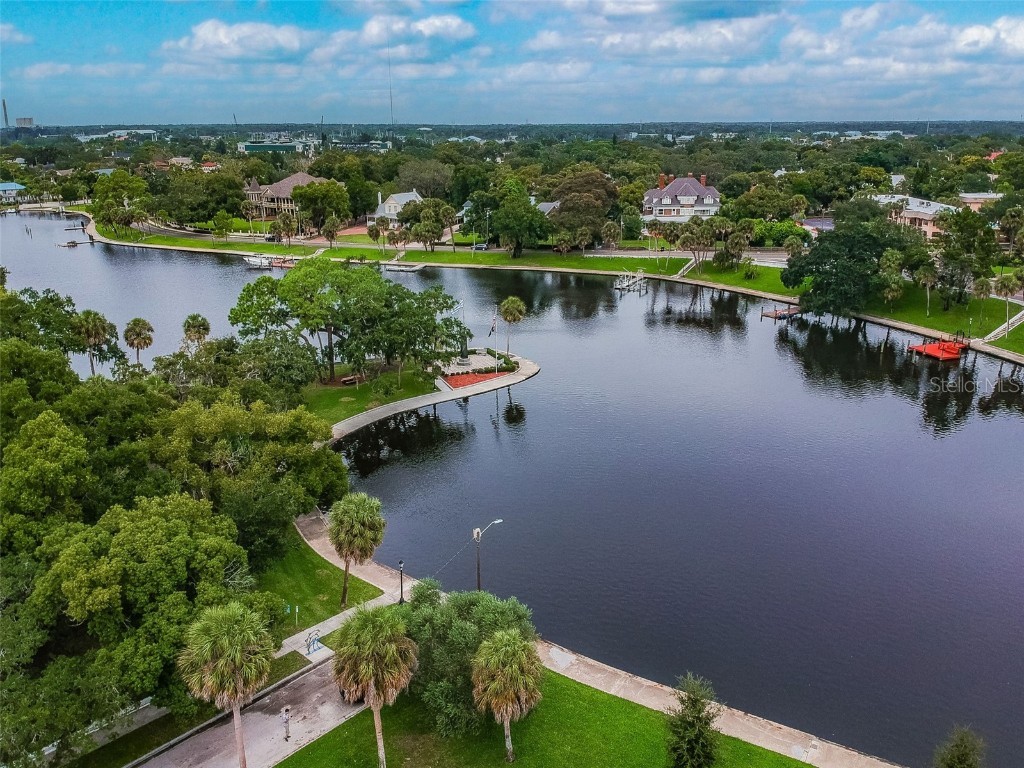 305 Grand Boulevard Tarpon Springs FL 34689 TB8461512 image62