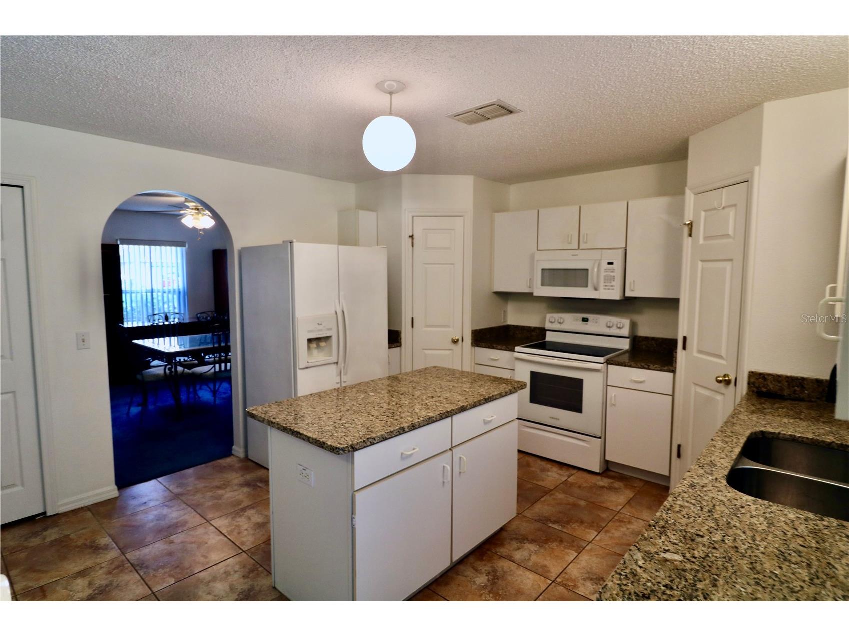 305 Greenwich Court Kissimmee FL 34758 O6336968 image4