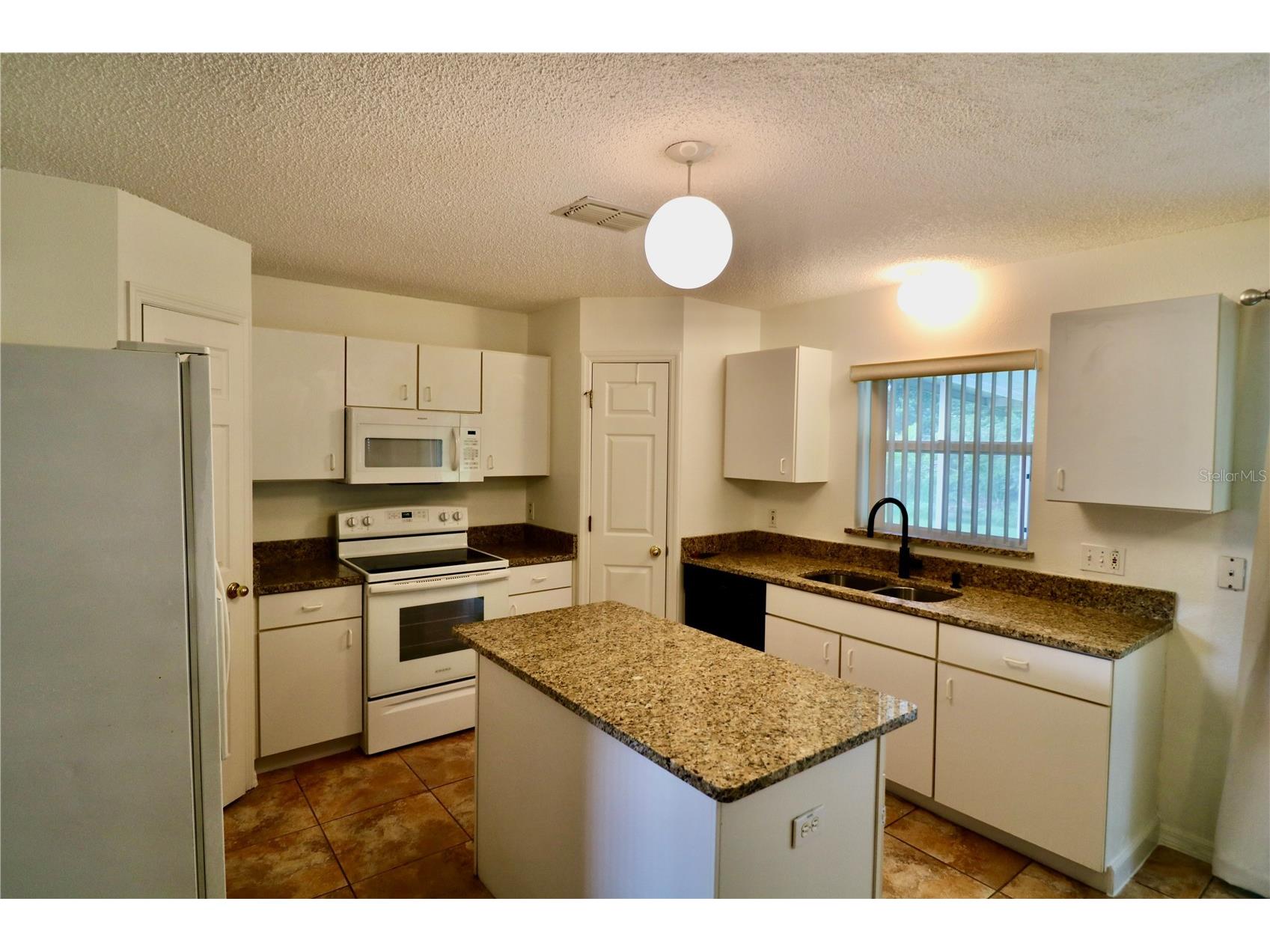 305 Greenwich Court Kissimmee FL 34758 O6336968 image5