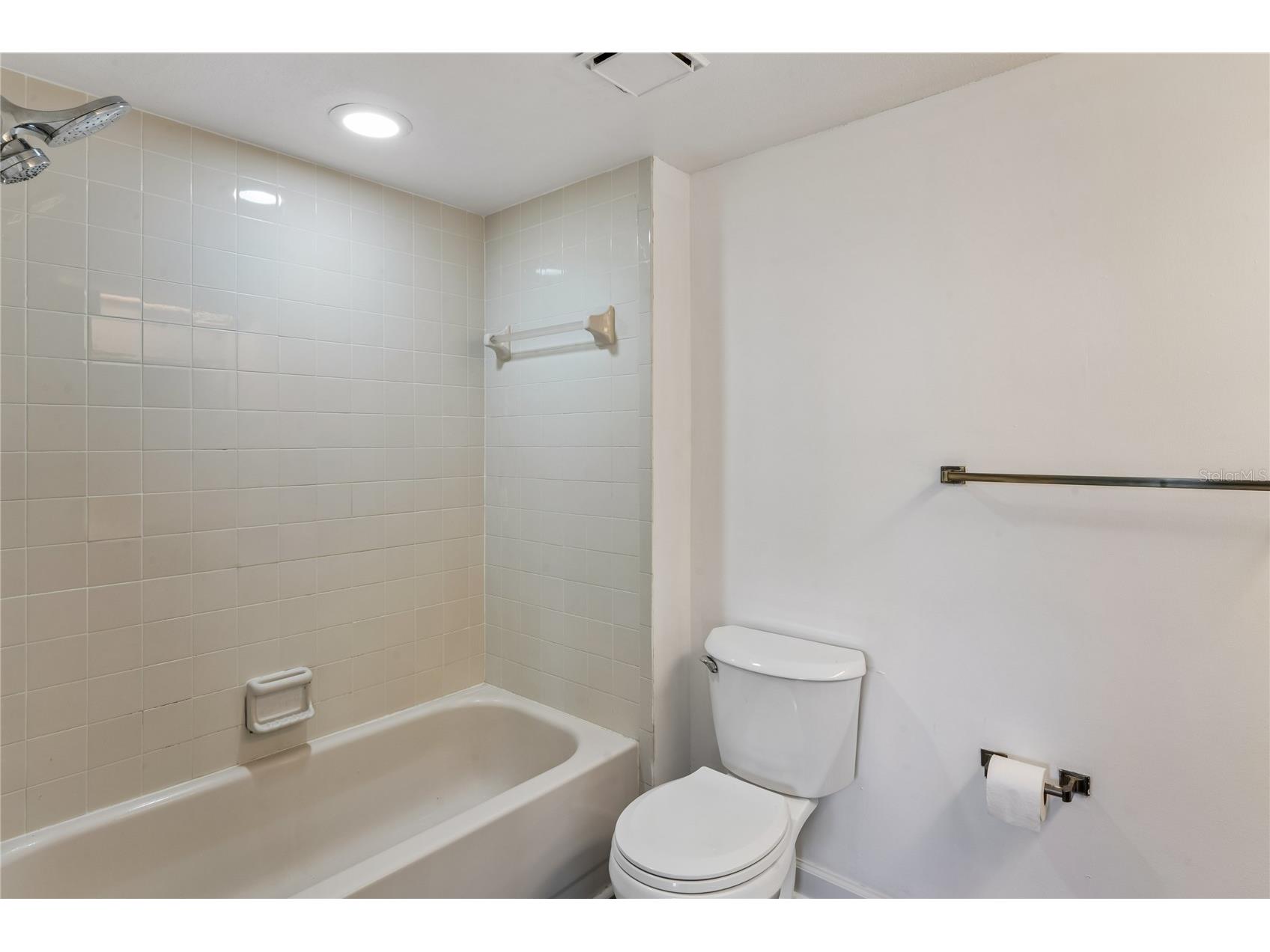 305 Hammock Pine Boulevard #305 Clearwater FL 33761 TB8508910 image17