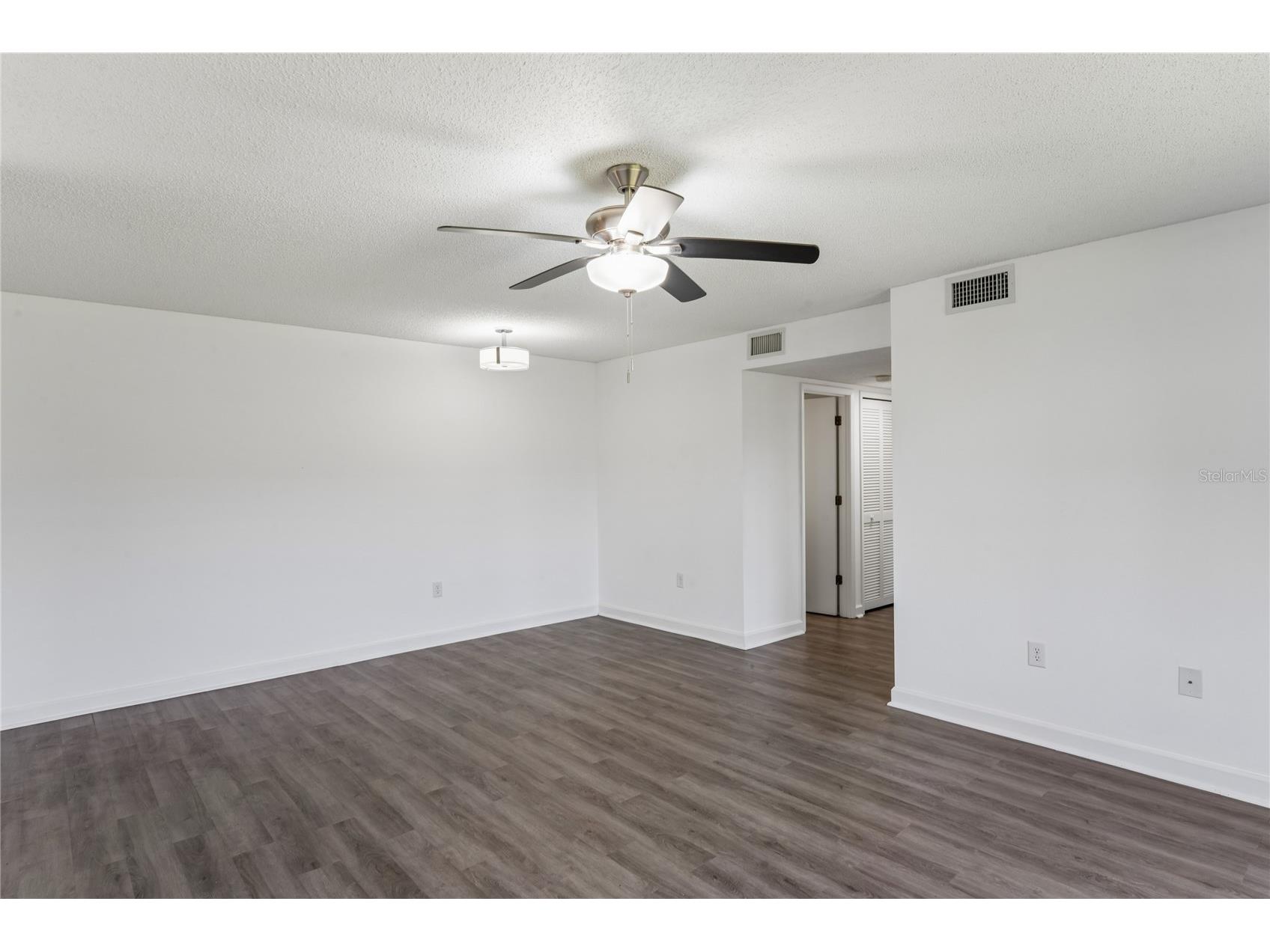 305 Hammock Pine Boulevard #305 Clearwater FL 33761 TB8508910 image7