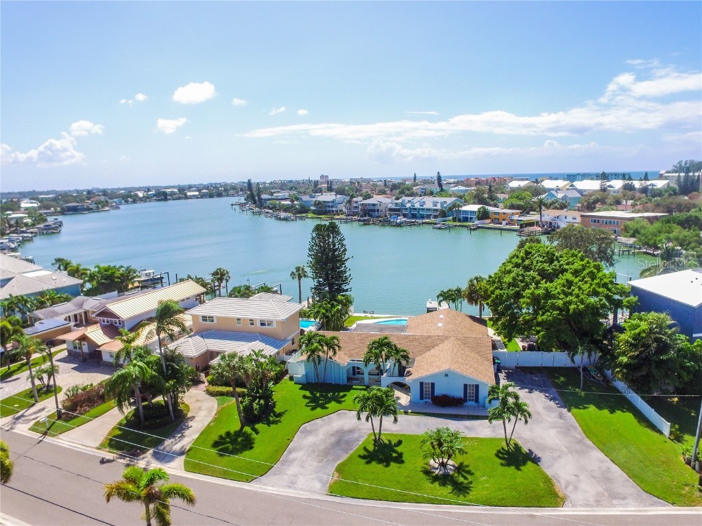 305 Harbor Drive Indian Rocks Beach FL 33785 T3477047 image1