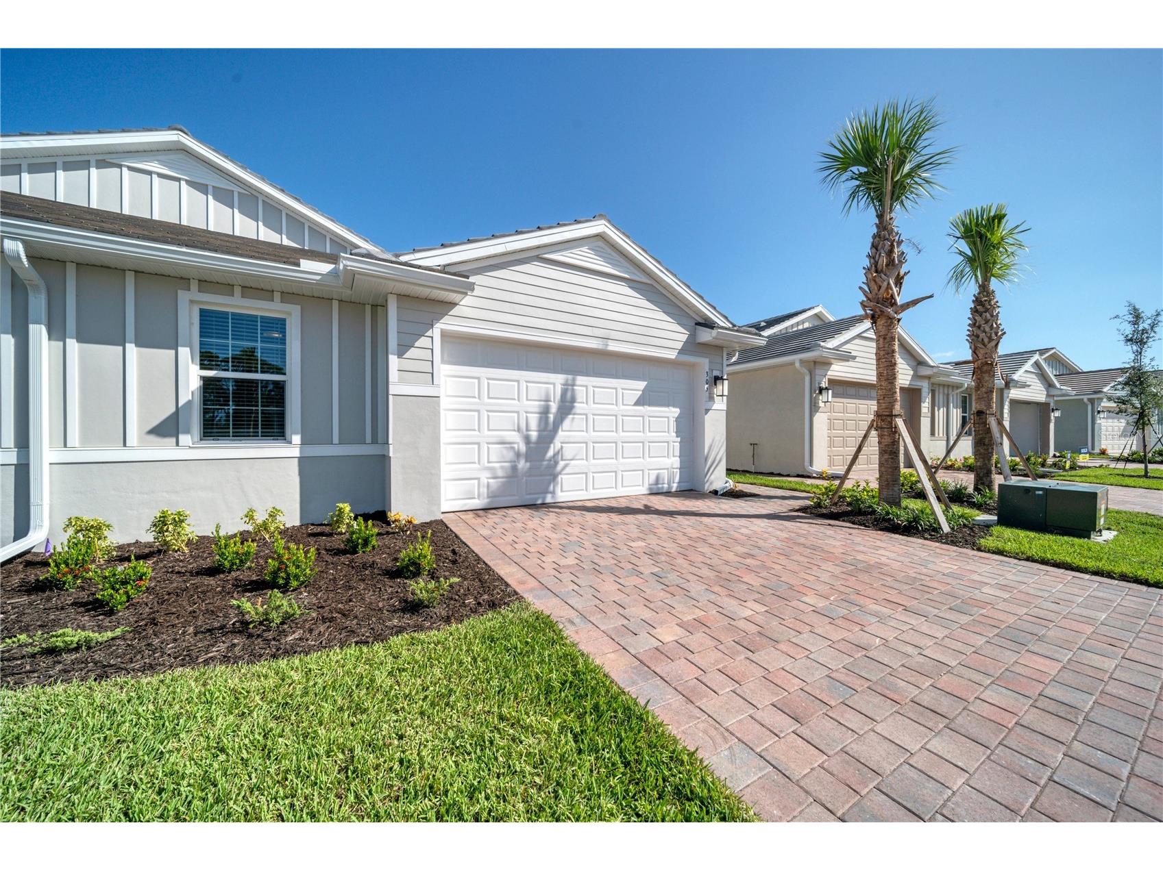305 Ibiza Loop Venice FL 34292 N6144706 image1