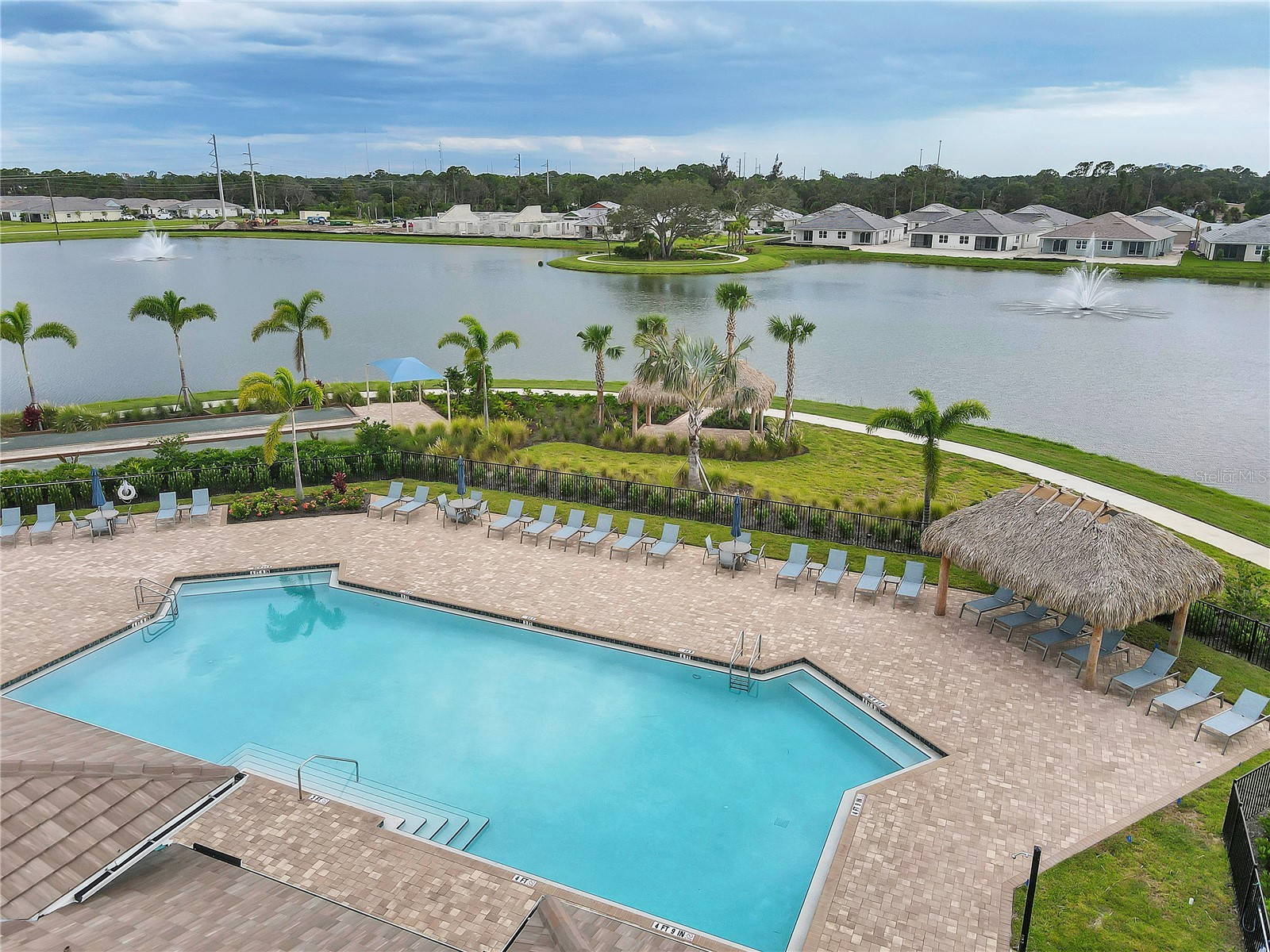 305 Ibiza Loop Venice FL 34292 N6144706 image4