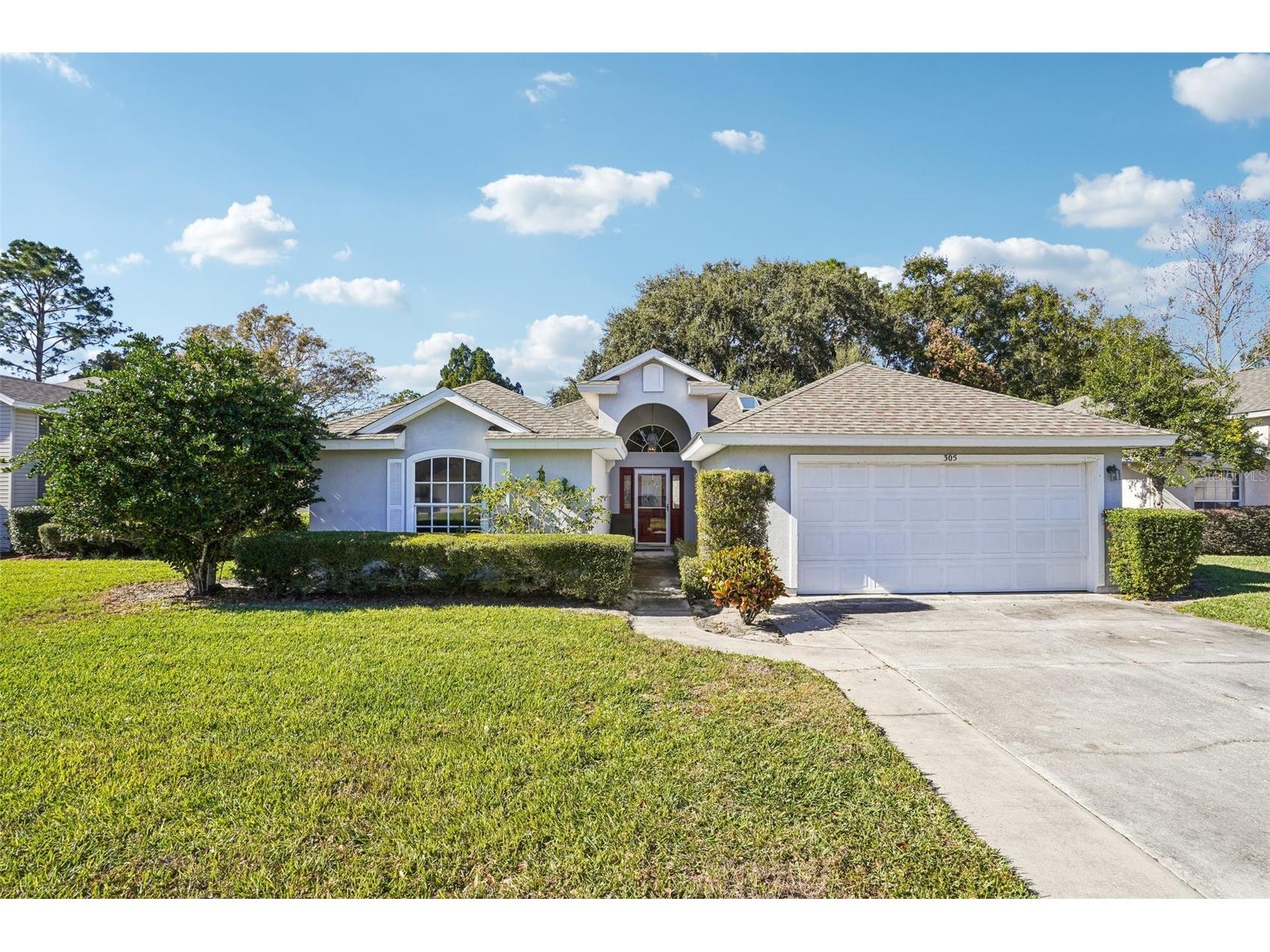305 Juniper Way Tavares FL 32778 G5106932 image1
