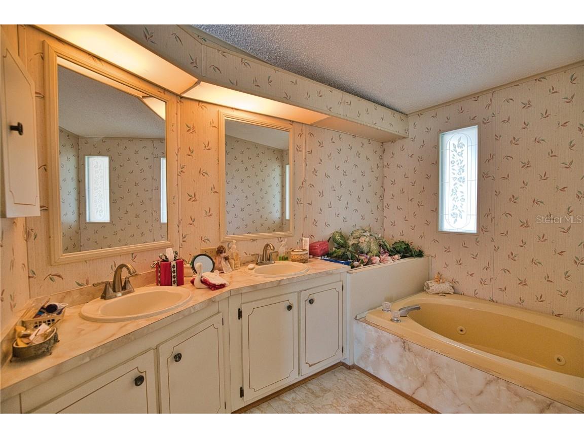 305 Las Maria North Port FL 34287 TB8303054 image24