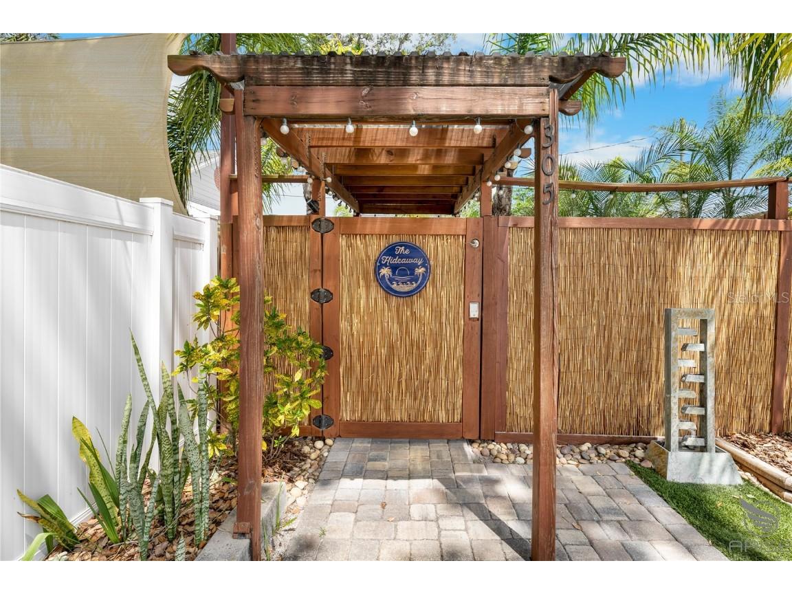 305 Live Oak New Smyrna Beach FL 32168 NS1085360 image8