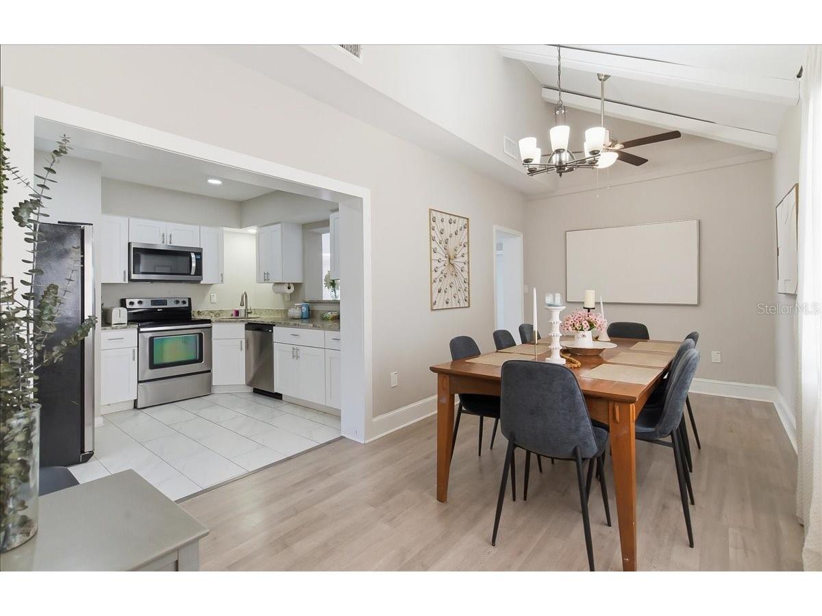 305 N Conrad Avenue Sarasota FL 34237 A4681936 image16