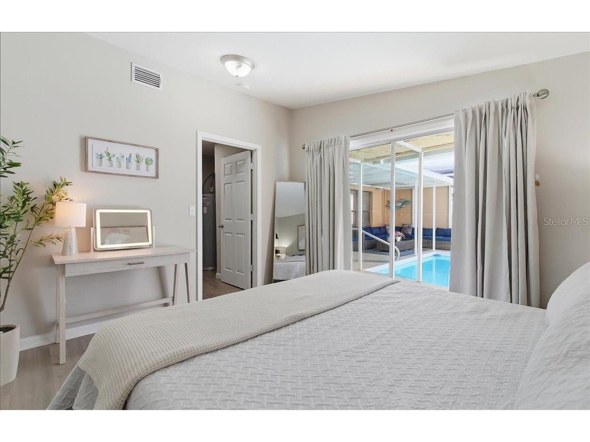 305 N Conrad Avenue Sarasota FL 34237 A4681936 image24