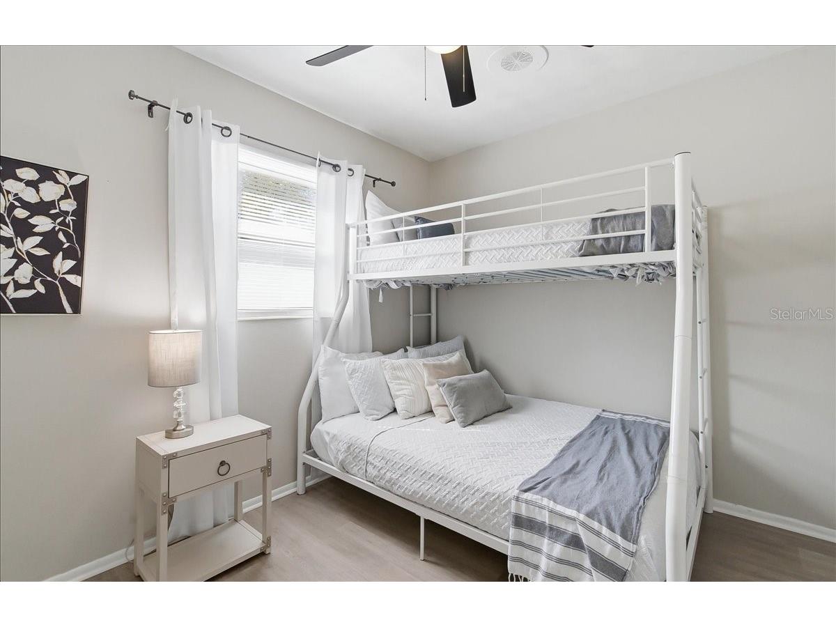 305 N Conrad Avenue Sarasota FL 34237 A4681936 image32