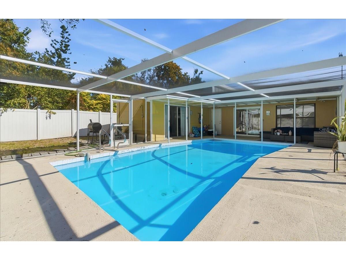305 N Conrad Avenue Sarasota FL 34237 A4681936 image37