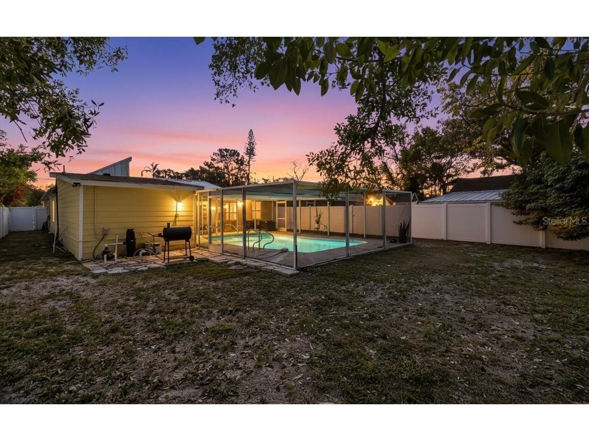 305 N Conrad Avenue Sarasota FL 34237 A4681936 image46