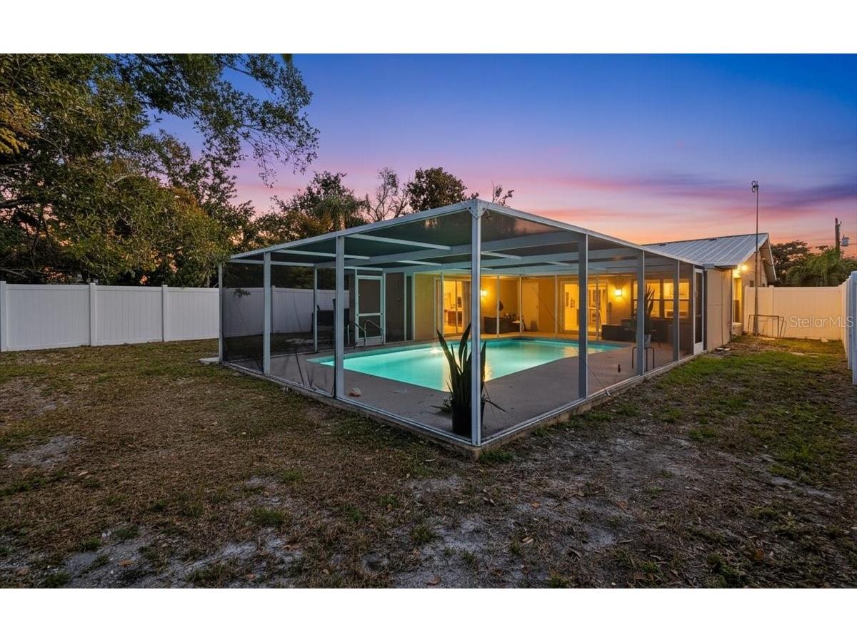 305 N Conrad Avenue Sarasota FL 34237 A4681936 image47
