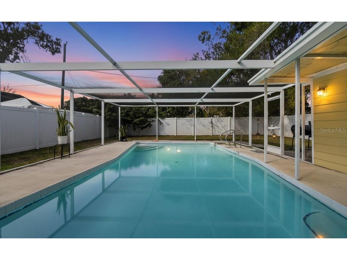 305 N Conrad Avenue Sarasota FL 34237 A4681936 image51