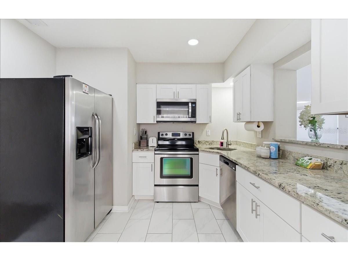 305 N Conrad Avenue Sarasota FL 34237 A4681936 image9