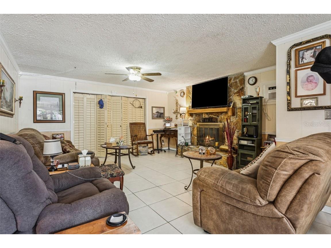 305 N Lauber Way Tampa FL 33609 TB8451921 image8