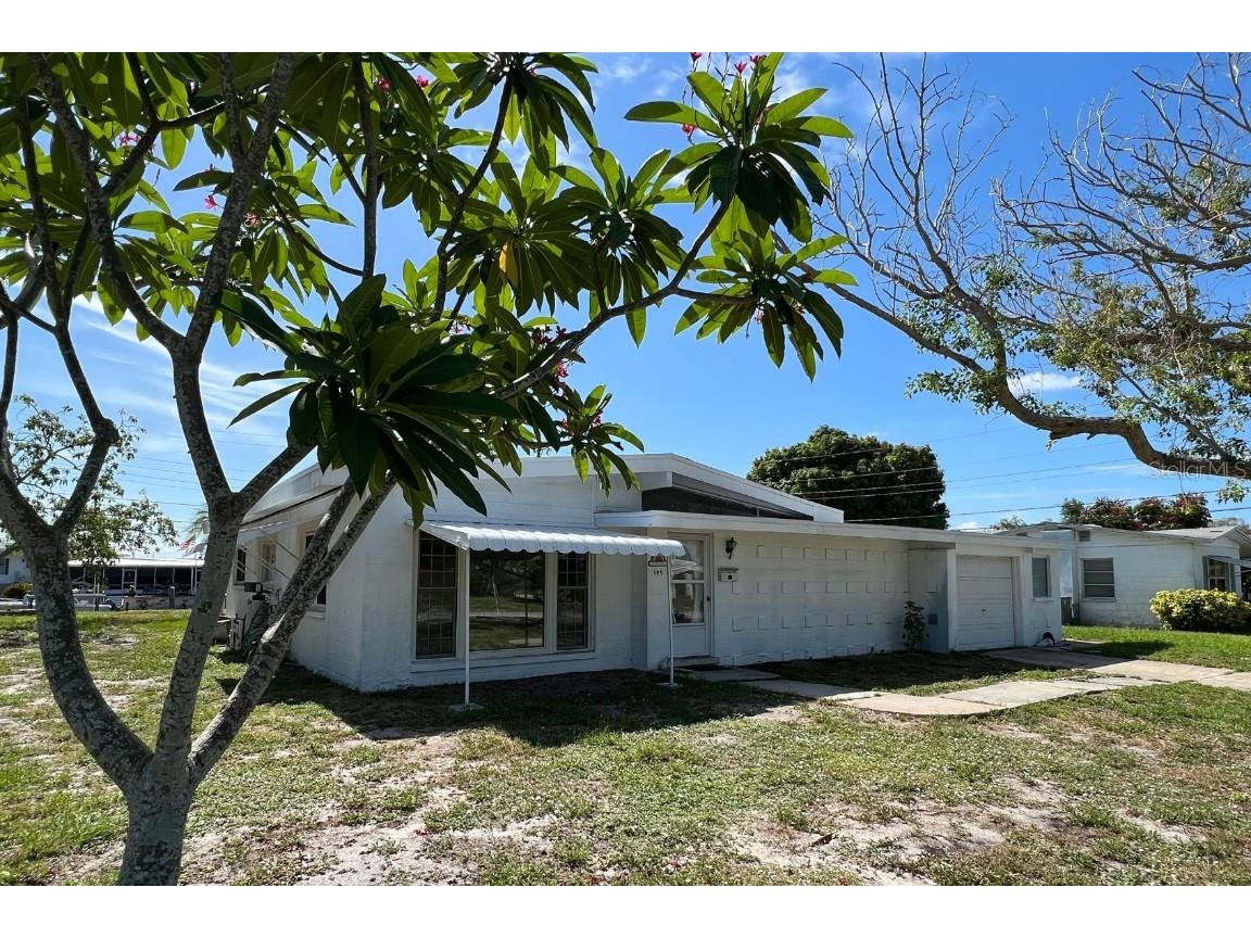 305 N Radcliffe Place Bradenton FL 34207 A4577204 image1