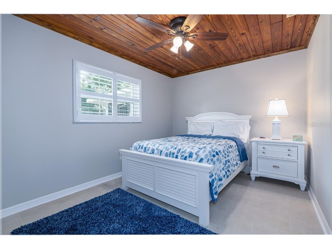 305 NE 1st Avenue Crystal River FL 34429 OM713499 image11