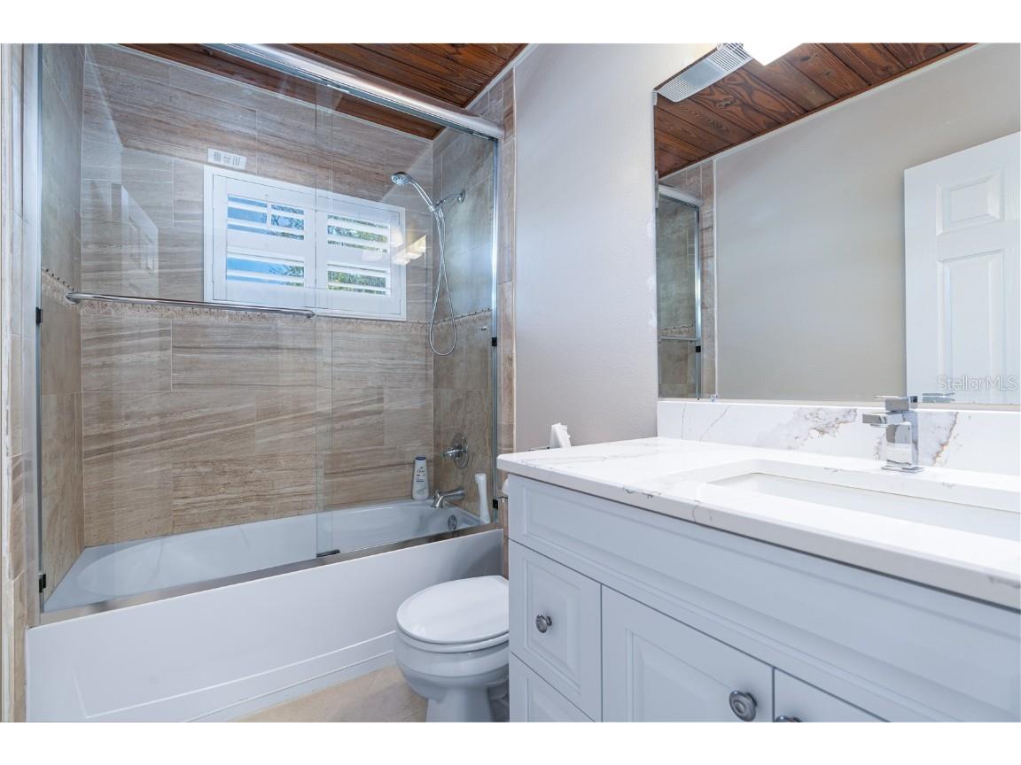 305 NE 1st Avenue Crystal River FL 34429 OM713499 image16