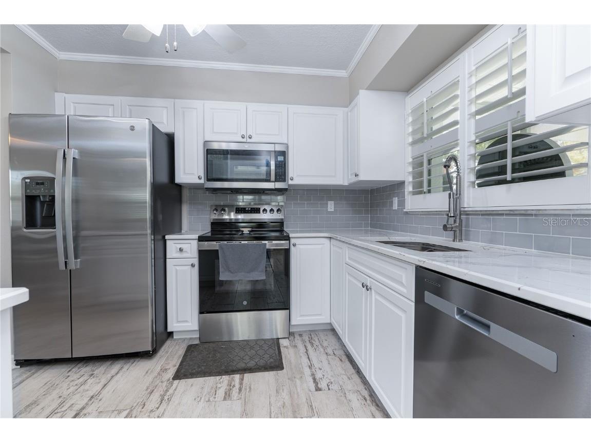 305 NE 1st Avenue Crystal River FL 34429 OM713499 image5