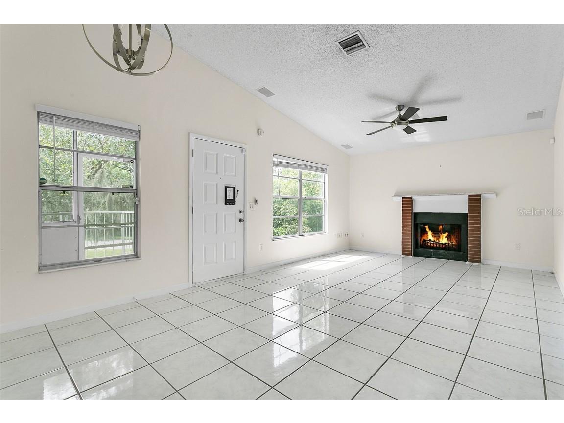 305 Northlake Drive #305 Sanford FL 32773 O6359733 image3