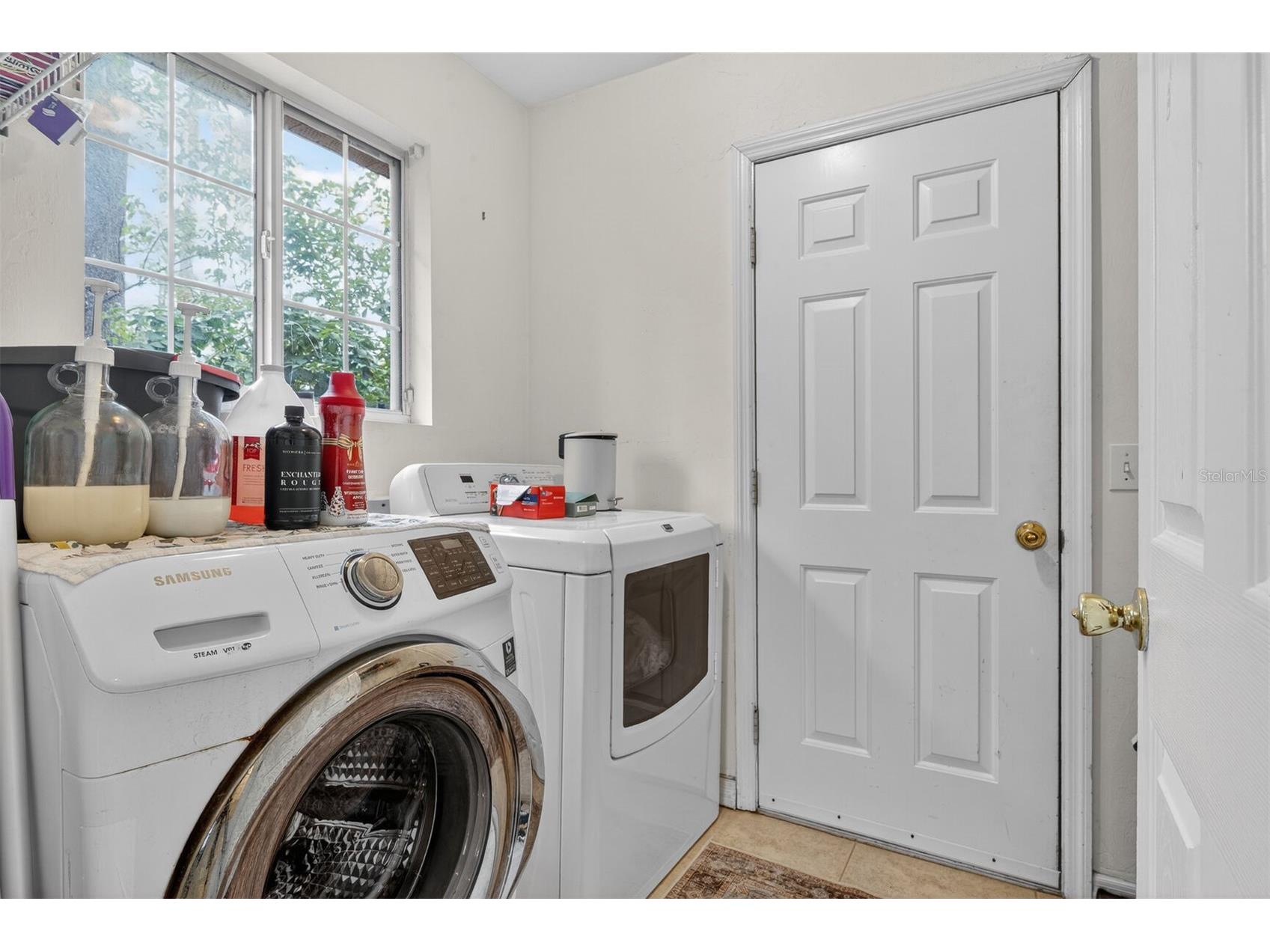 305 NW 28th Street Gainesville FL 32607 GC537684 image32