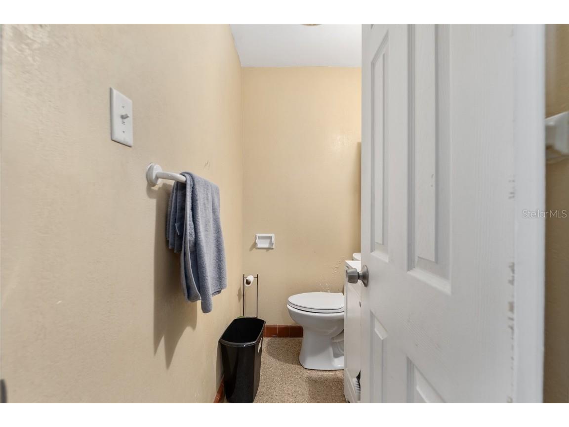 305 NW 34th Street Gainesville FL 32607 GC535422 image17