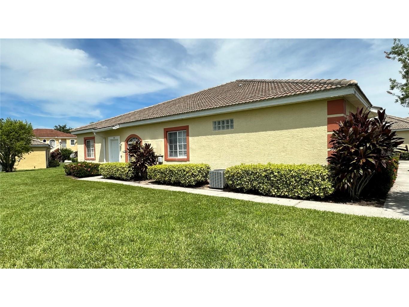 305 Port Pleasant Dr #305 Poinciana FL 34759 O6201986 image1