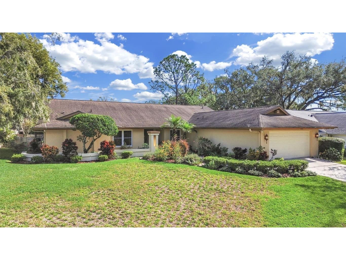 305 Running Horse Road Seffner FL 33584 TB8449747 image1