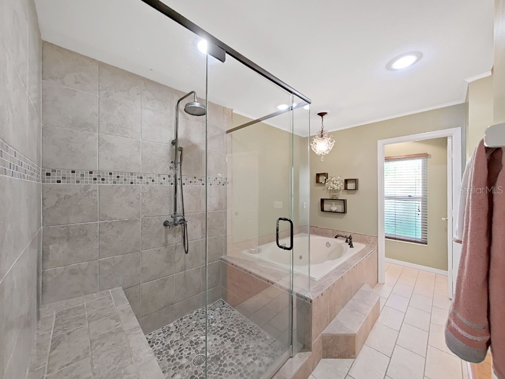 305 Running Horse Road Seffner FL 33584 TB8449747 image28