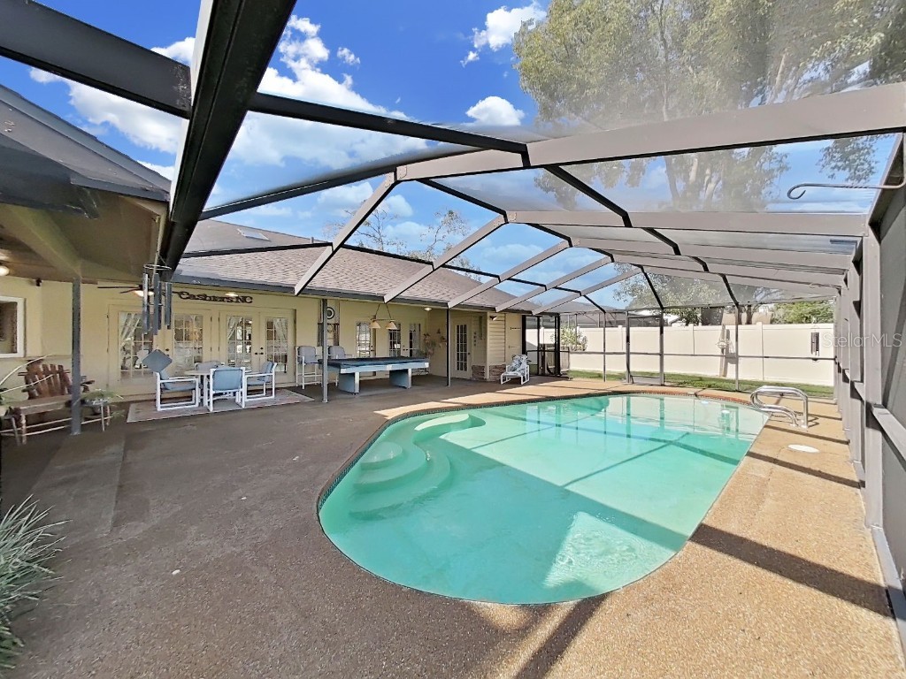 305 Running Horse Road Seffner FL 33584 TB8449747 image50