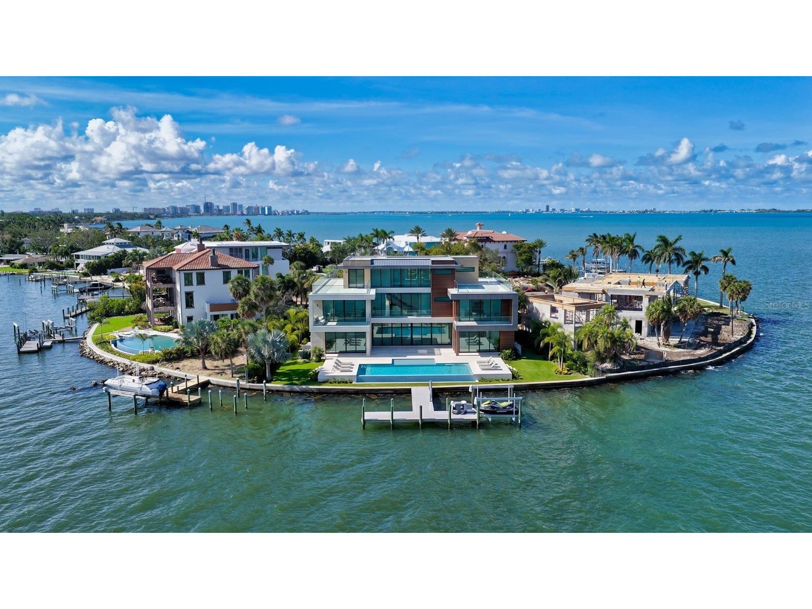 305 S Shore Drive S Sarasota FL 34234 - SARASOTA BAY A4697091 image2