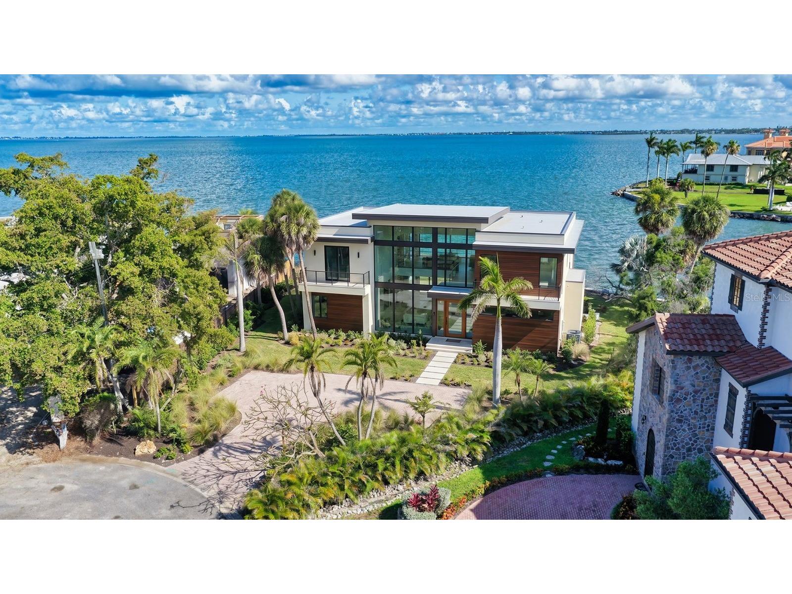 305 S Shore Drive S Sarasota FL 34234 - SARASOTA BAY A4697091 image8