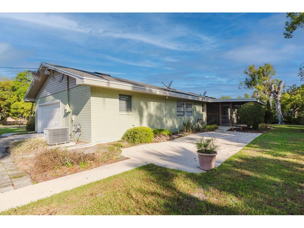 305 S Woodward Avenue Deland FL 32720 V4948243 image25