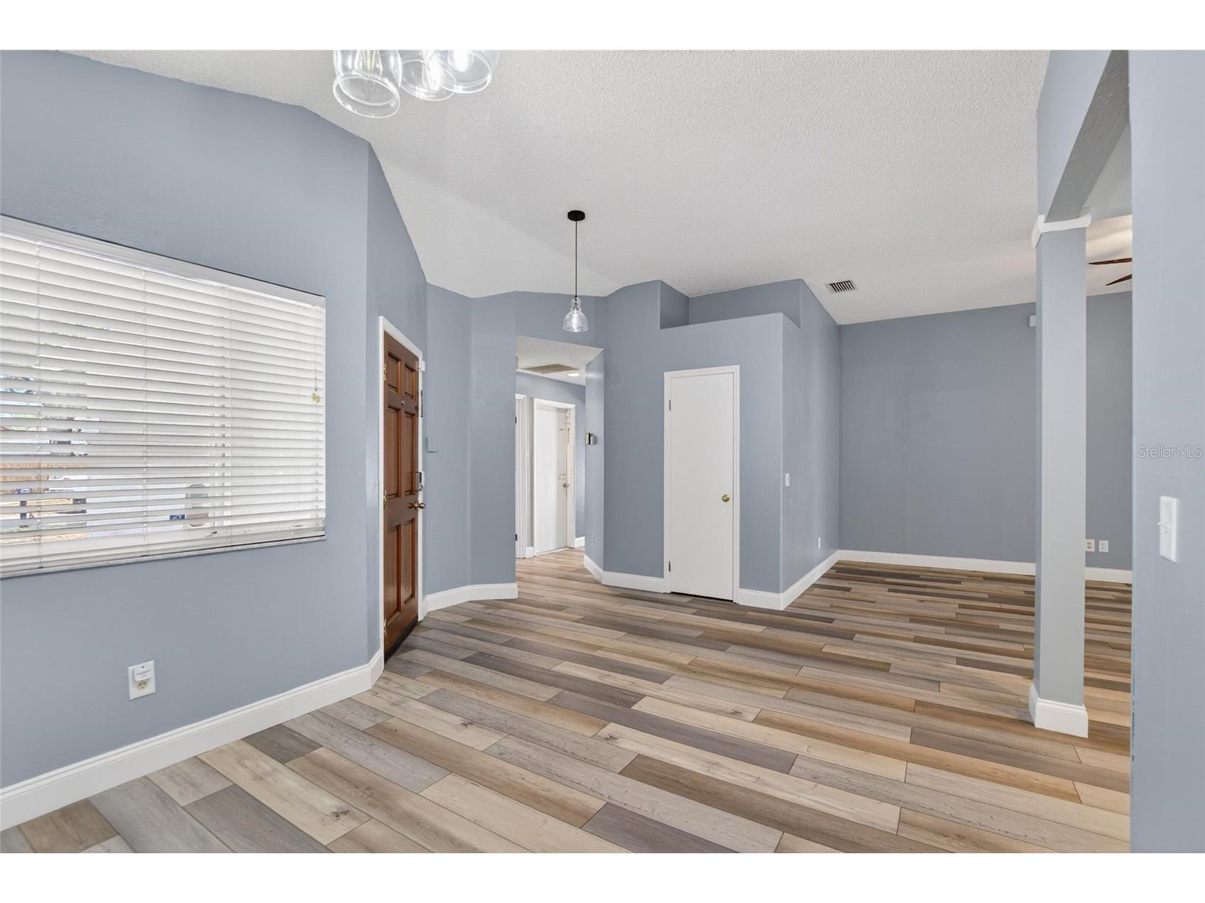 305 Sand Ridge Drive Valrico FL 33594 TB8505135 image4