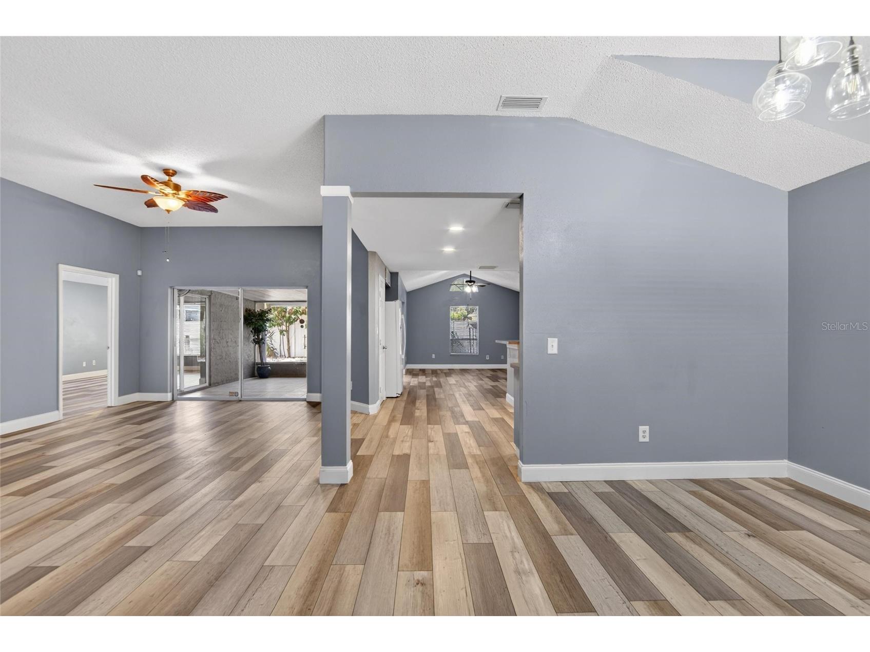 305 Sand Ridge Drive Valrico FL 33594 TB8505135 image5
