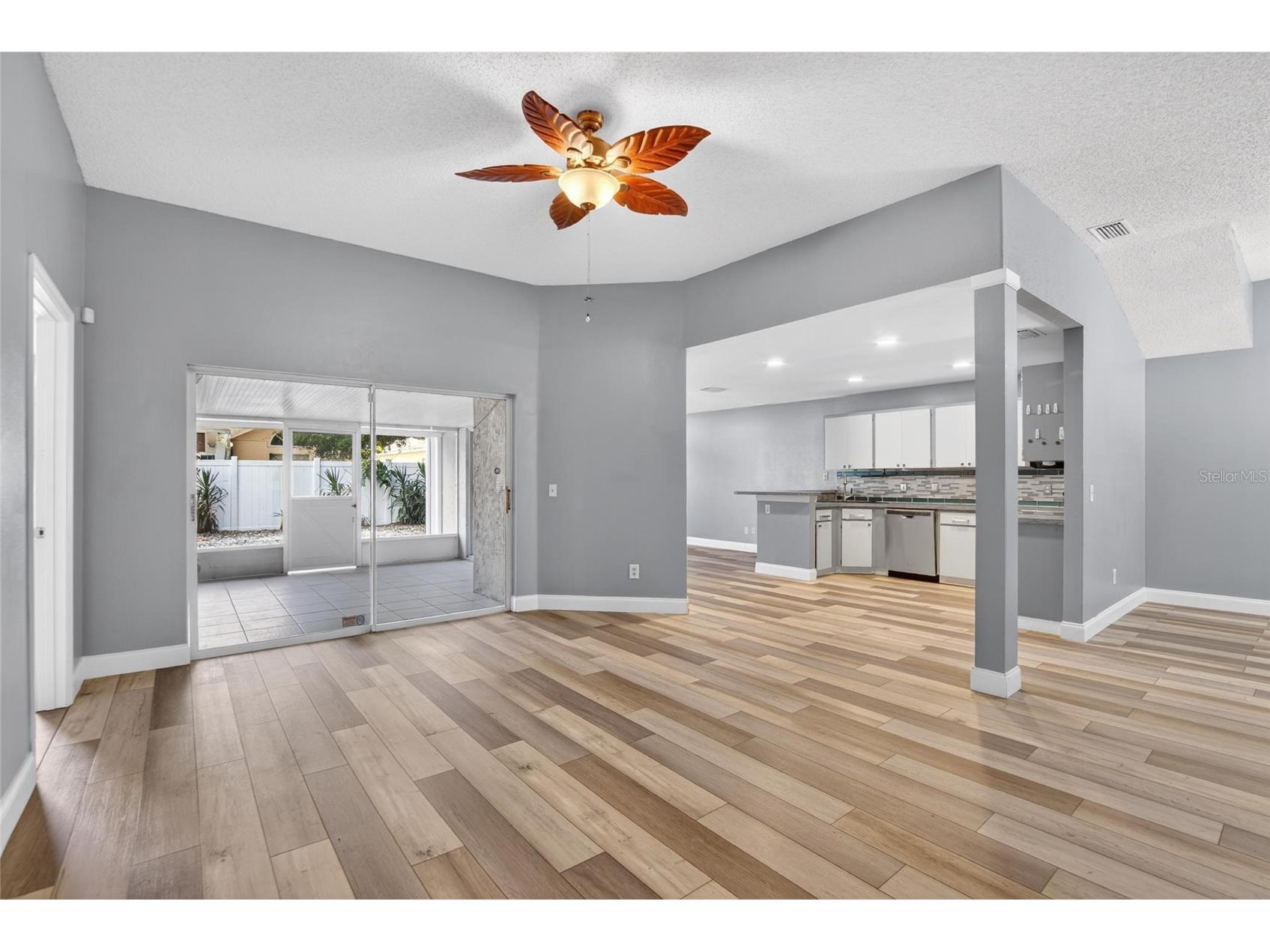 305 Sand Ridge Drive Valrico FL 33594 TB8505135 image8