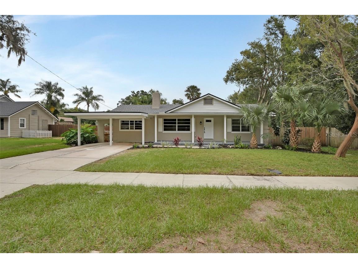 305 Stone Street Deland FL 32720 V4945290 image2