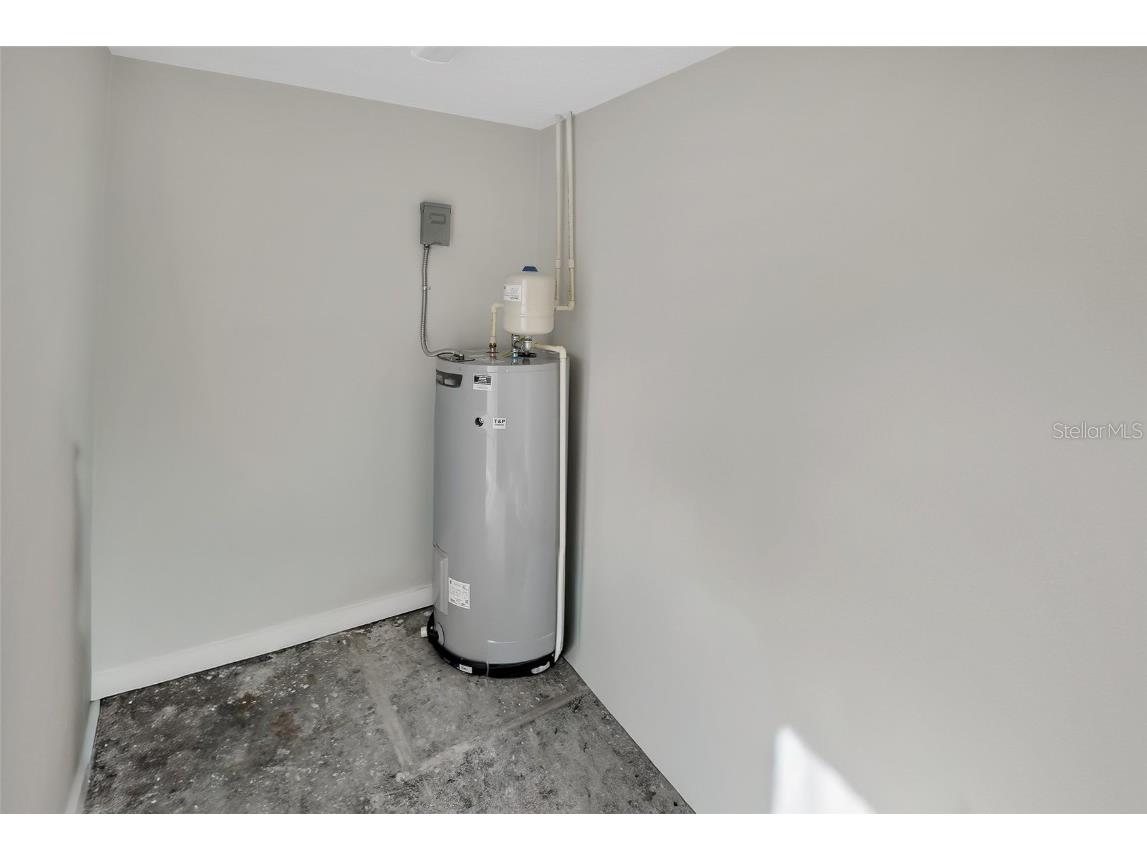 305 Stone Street Deland FL 32720 V4945290 image28