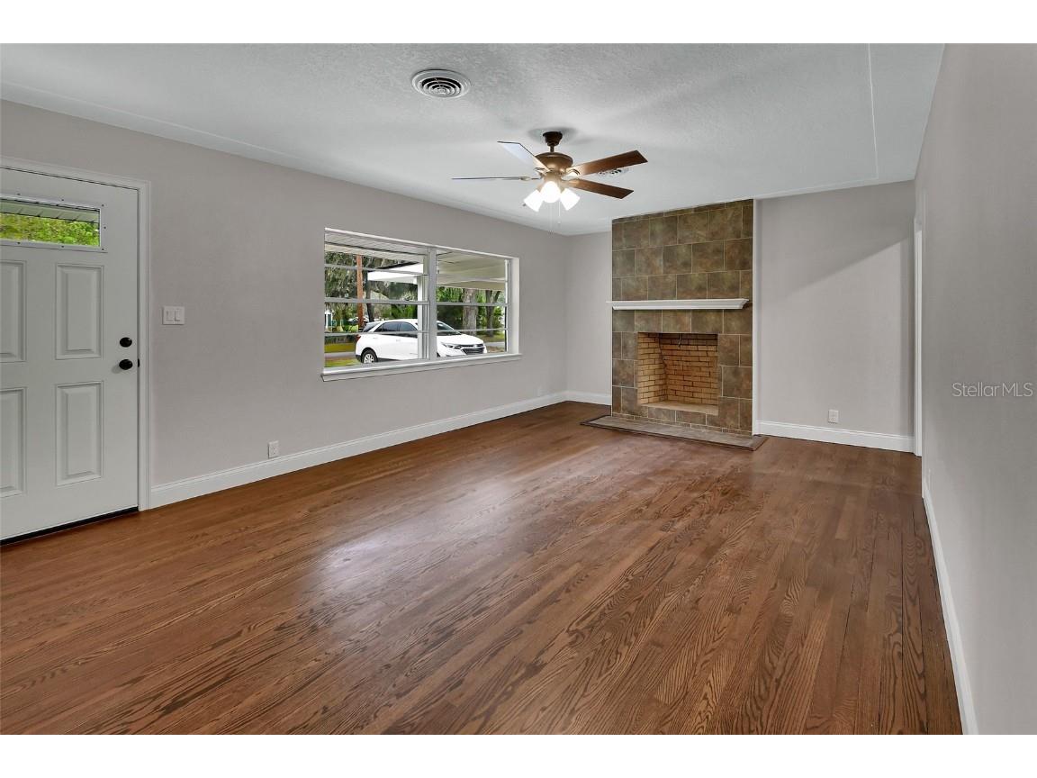 305 Stone Street Deland FL 32720 V4945290 image8