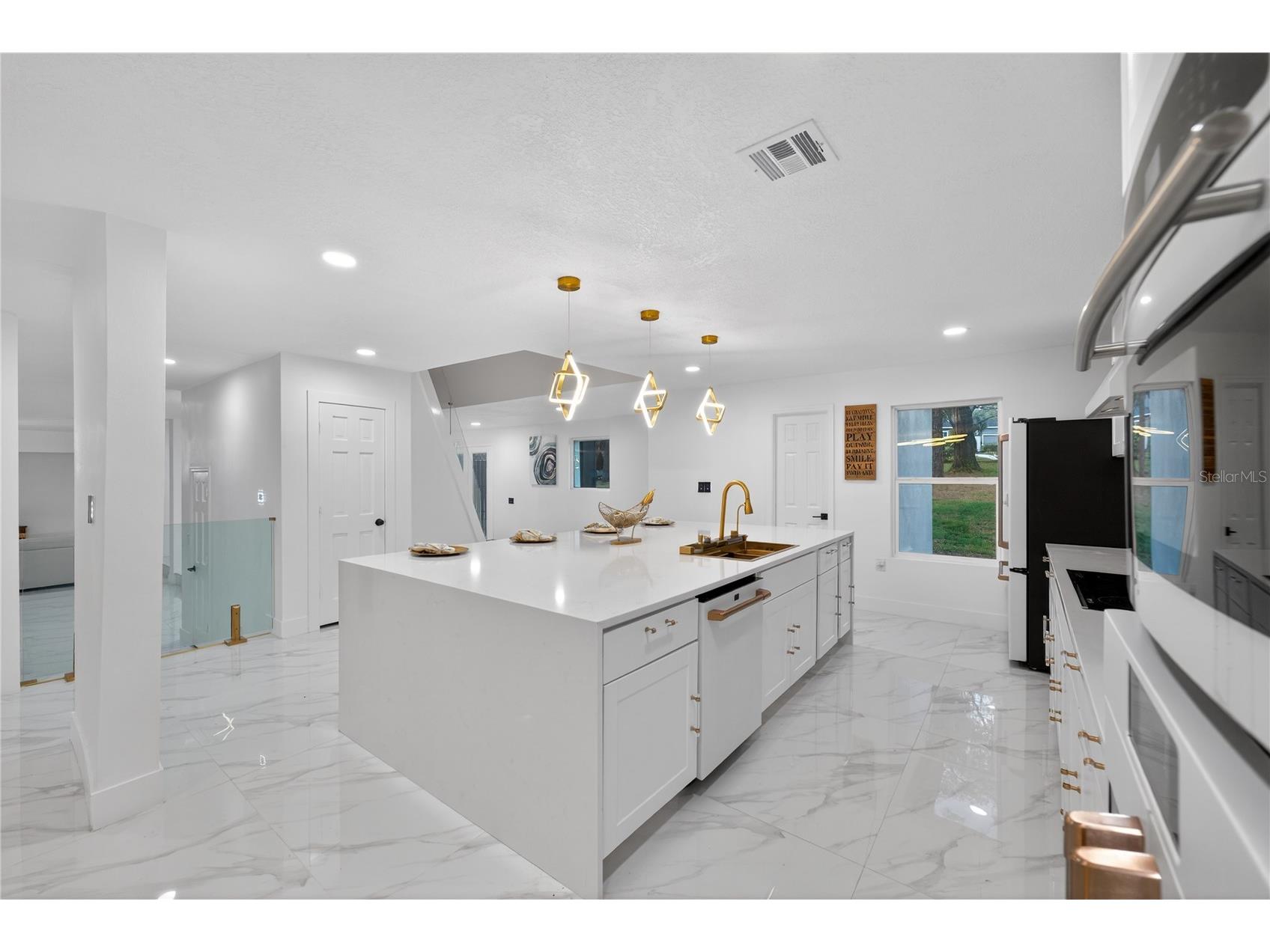 305 Sweetwater Club Circle Longwood FL 32779 TB8522474 image35