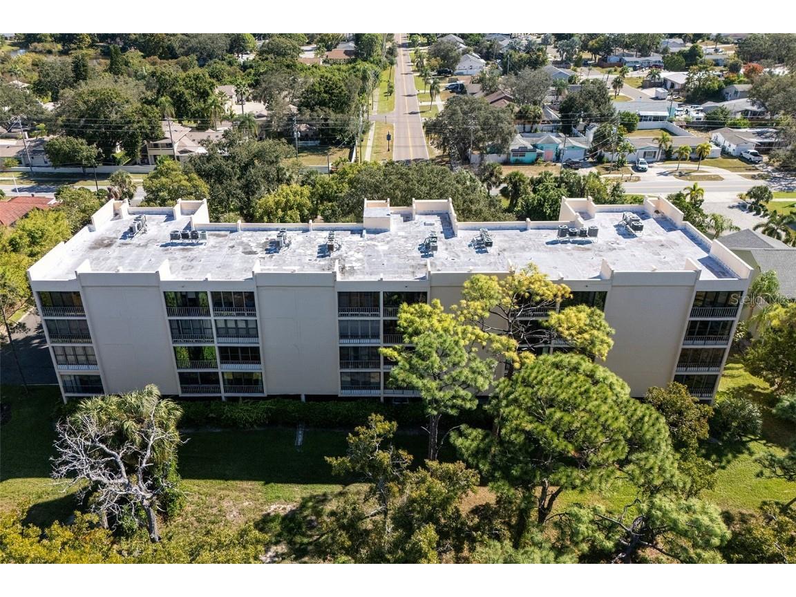 305 Tarpon Point Tarpon Springs FL 34689 TB8440774 image32