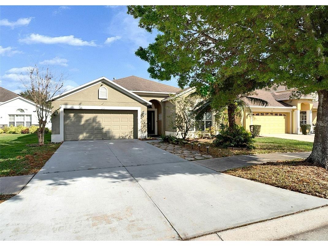 305 Taxter Run Lane Valrico FL 33594 TB8349812 image1